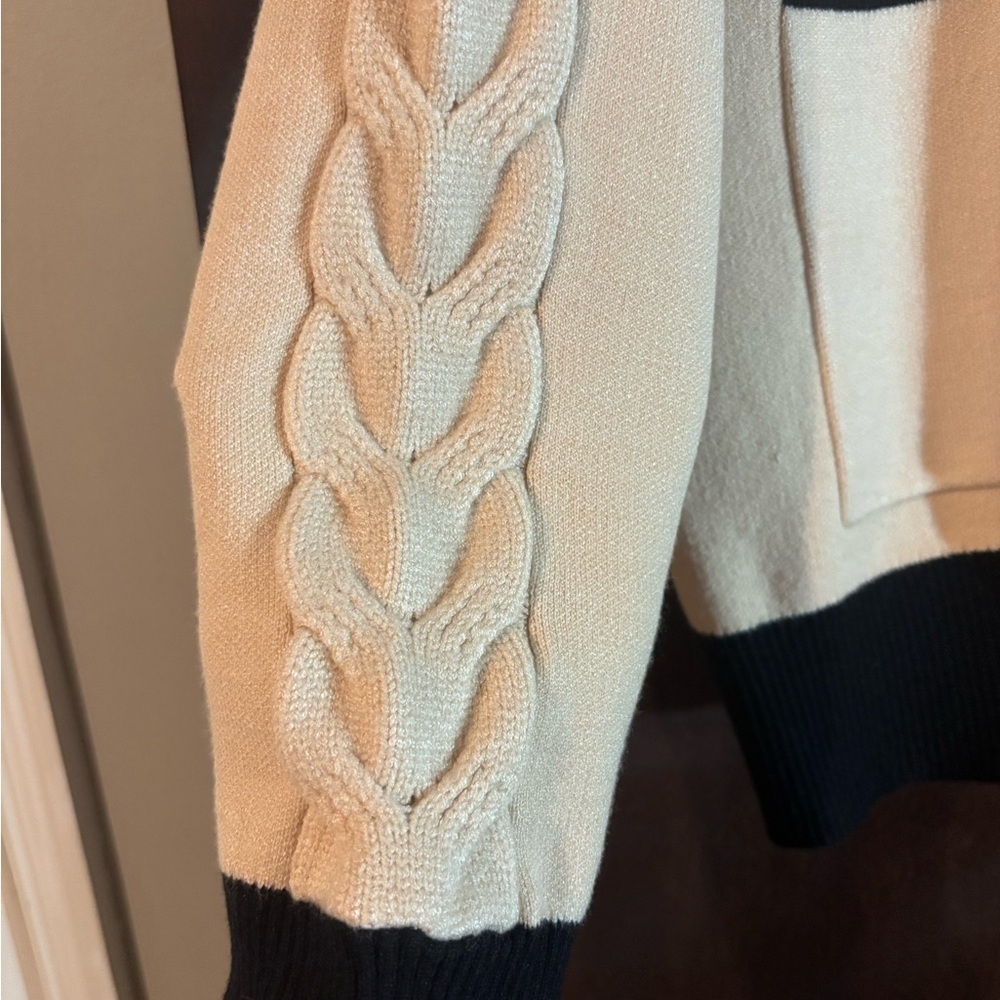 Monrow Colorblocked V-Neck Cardigan - Picture 3 of 6